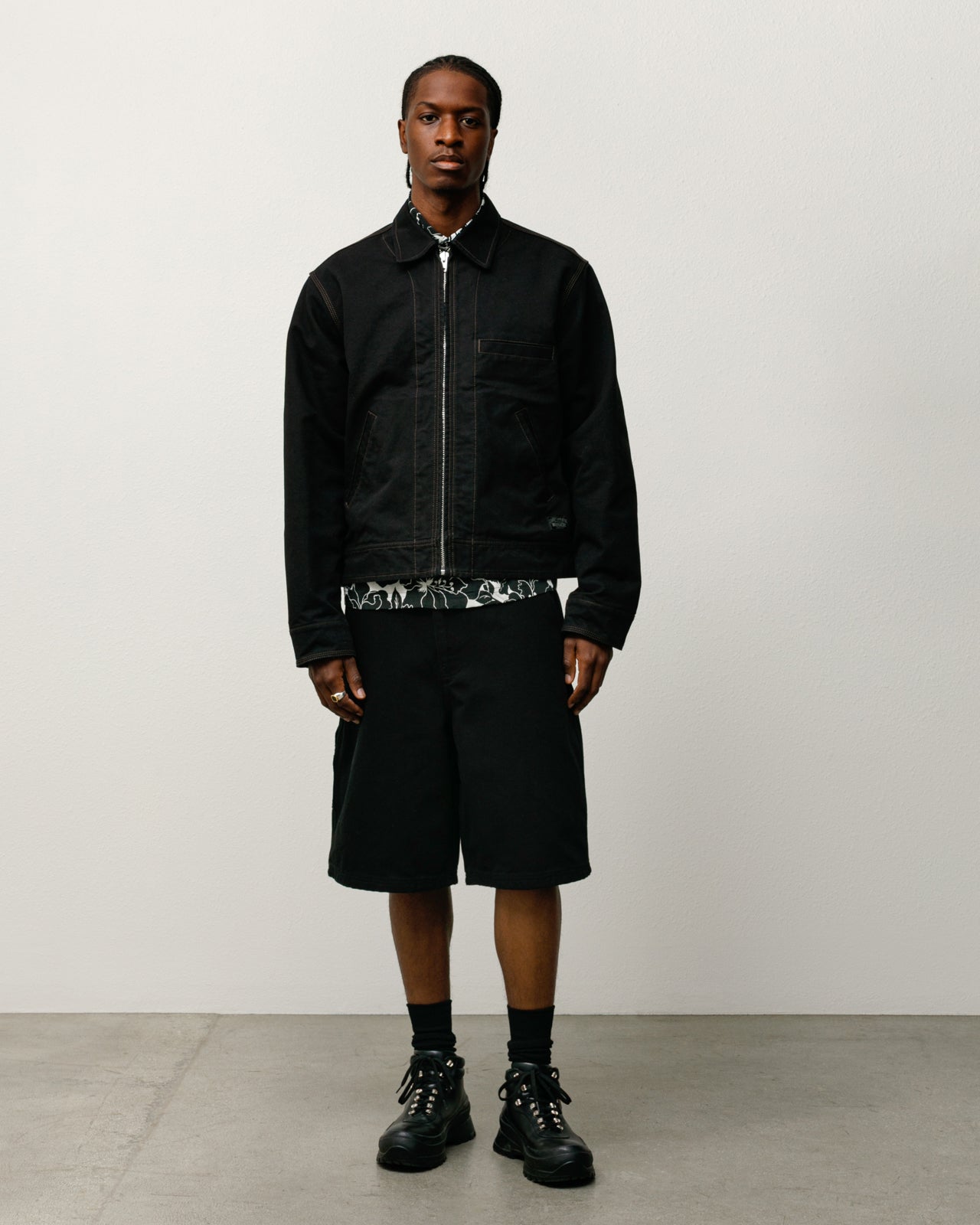 CANVAS WORK SHORT